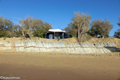 Blick vom Strand auf den Stellplatz