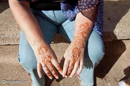 Henna Malerei auf den Händen