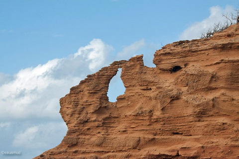 Arch auf einer Klippe