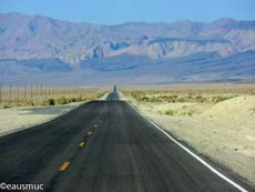 Straße Richtung Death Valley