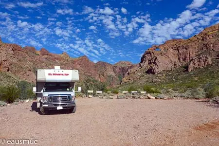 Wohnmobil am Trailhead