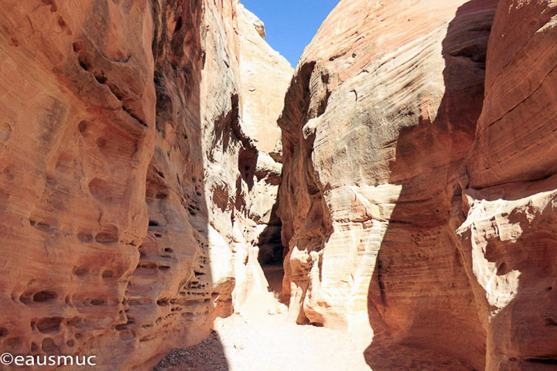 White Domes Area, Slot Canyon