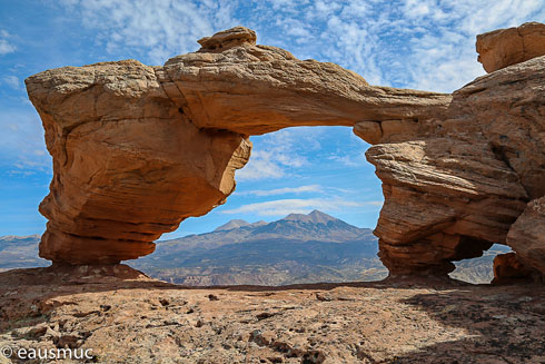 Tukuhnivatz Arch