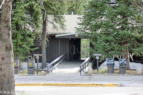 Restrooms / Trailhead